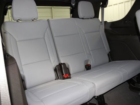 New 2026 Chevrolet Tahoe Z71 w/ Z71 Off-Road Package image 31