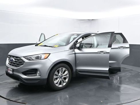 Used 2022 Ford Edge Titanium image 33