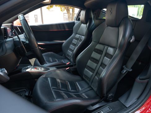 Used 2012 Ferrari 458 Italia Coupe RWD image 26