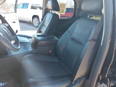 Used 2013 GMC Yukon Denali image 17