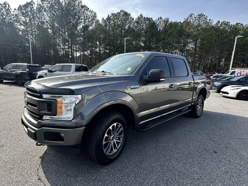 Used 2020 Ford F150 XLT w/ Equipment Group 302A Luxury image 2