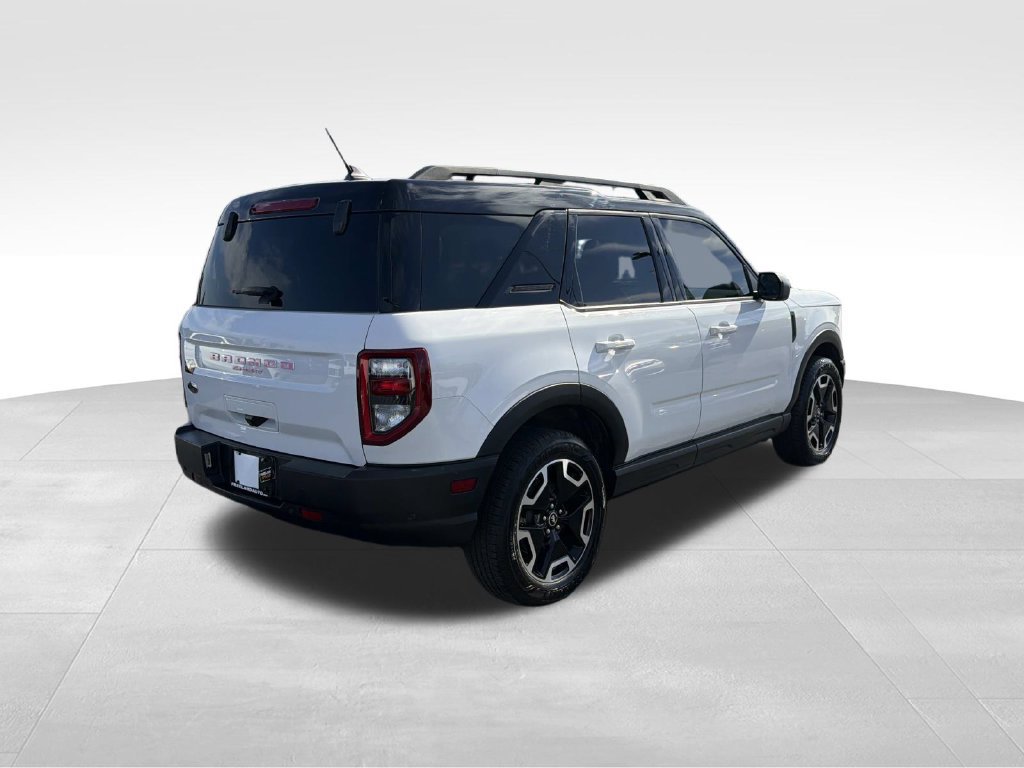 Used 2022 Ford Bronco Sport Outer Banks w/ Tech Package AWD/4WD image 3