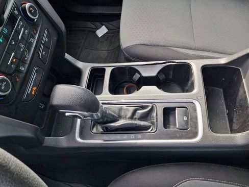 Used 2018 Ford Escape SE image 22