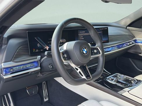Certified 2024 BMW 760i xDrive w/ Executive Package image 4
