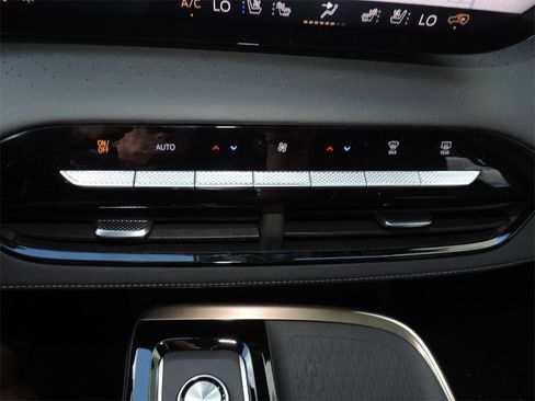 New 2026 Buick Enclave Avenir w/ Super Cruise Package image 22