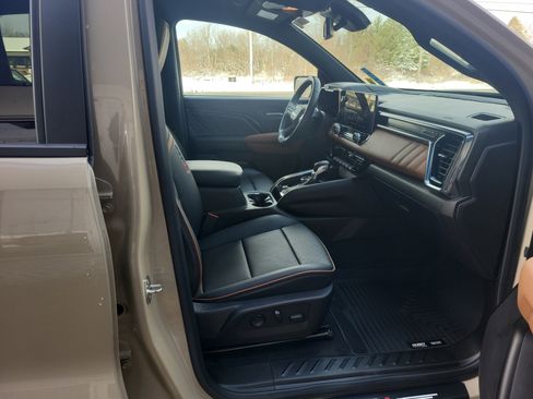 Certified 2023 GMC Canyon AT4 w/ AT4 Premium Package image 19