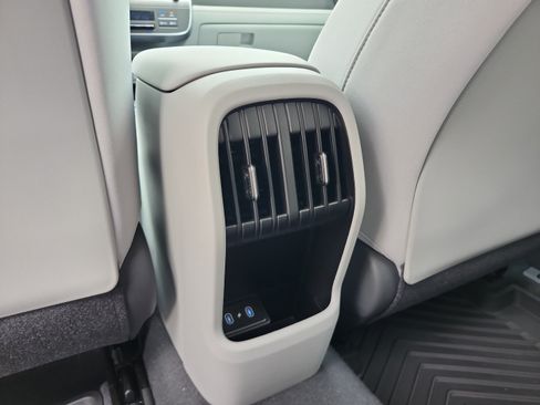 Certified 2024 Hyundai Kona SEL w/ Convenience Package FWD image 18