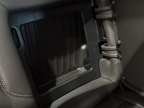 Used 2025 Chevrolet Silverado 1500 LTZ w/ LTZ Premium Package image 15