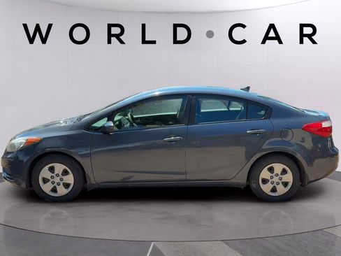 Used 2016 Kia Forte LX FWD image 4