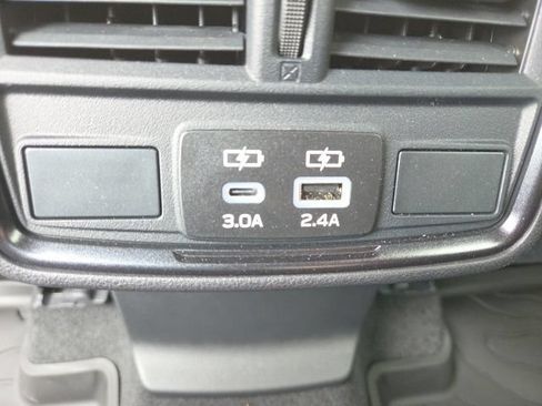 Used 2026 Subaru Forester Limited AWD/4WD image 19