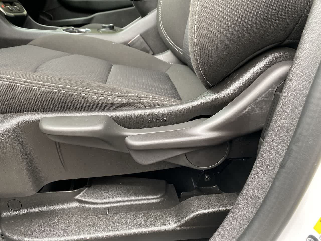 Used 2024 GMC Terrain SLE AWD/4WD image 15