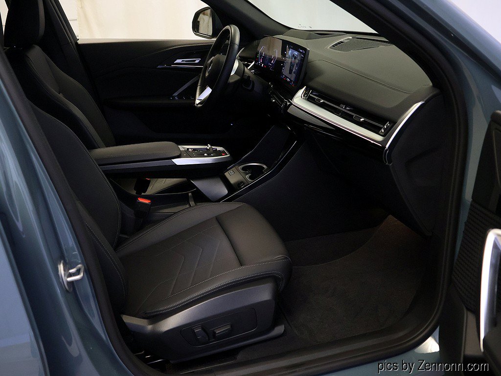 Certified 2025 BMW X2 xDrive28i AWD/4WD image 37