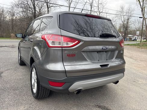 Used 2014 Ford Escape SE image 15