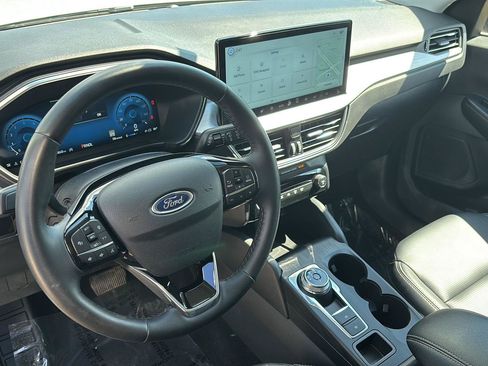 Used 2025 Ford Escape Platinum AWD/4WD image 14