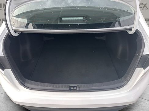 Used 2025 Toyota Corolla LE image 24