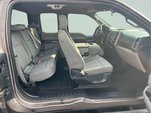 Used 2018 Ford F150 XLT w/ XTR Package image 15
