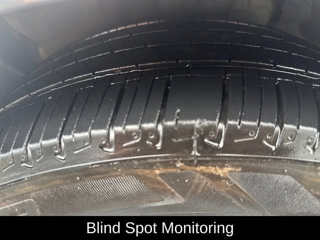 Used 2025 Nissan Altima 2.5 SV AWD/4WD image 11