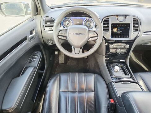 Used 2023 Chrysler 300 S image 12