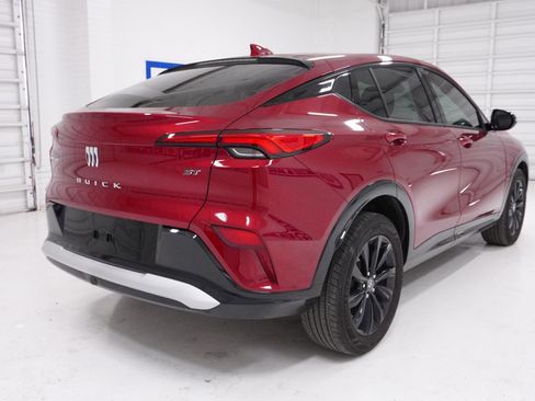 Used 2024 Buick Envista Sport Touring w/ Convenience II Package image 5