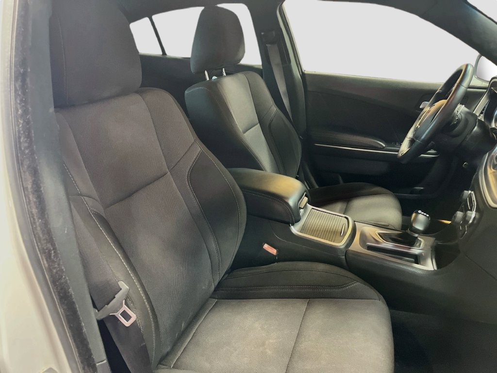 Used 2022 Dodge Charger SXT AWD/4WD image 27