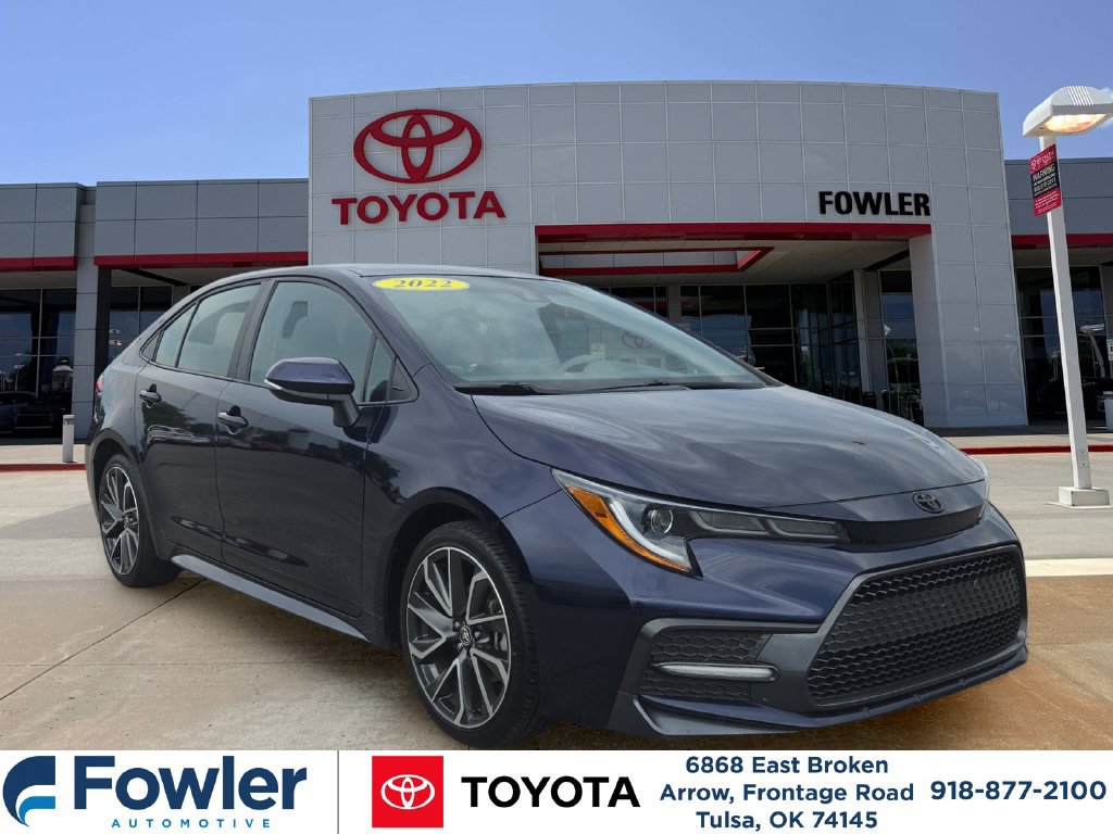 Used 2022 Toyota Corolla SE FWD image 3