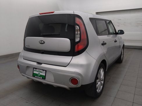 Used 2019 Kia Soul + FWD image 9