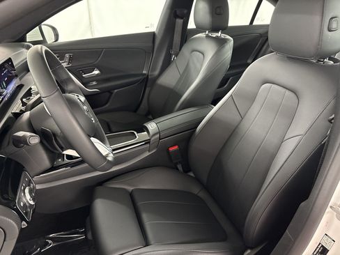 Certified 2026 Mercedes-Benz CLA 250 image 5