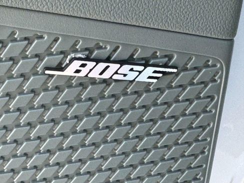 Used 2025 Hyundai Elantra Limited image 15