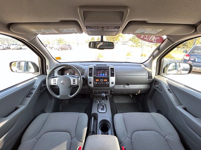 Used 2021 Nissan Frontier SV w/ Midnight Edition Floor Mats AWD/4WD image 12