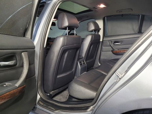 Used 2011 BMW 335i xDrive Sedan image 41