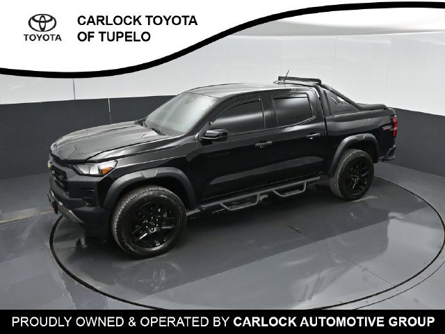 Used 2025 Chevrolet Colorado Trail Boss w/ Midnight Edition AWD/4WD image 48