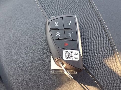 Certified 2025 Buick Enclave Preferred image 13