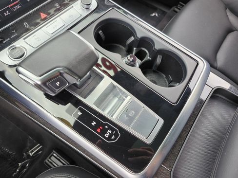 Used 2023 Audi Q7 3.0T Prestige w/ Prestige Package image 41