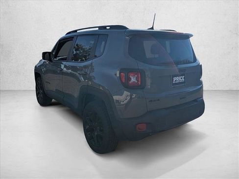 Used 2022 Jeep Renegade Altitude w/ Sun/Sound Group AWD/4WD image 7