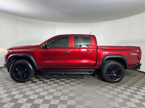 Used 2023 Chevrolet Colorado Trail Boss w/ Technology Package image 2