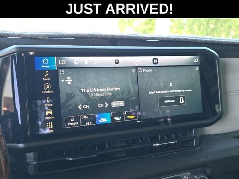 Used 2024 Jeep Gladiator Sport AWD/4WD image 19