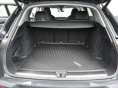 New 2025 Audi Q5 Prestige image 12