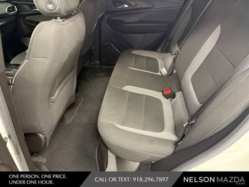 Used 2022 Chevrolet TrailBlazer LT w/ Convenience Package FWD image 32