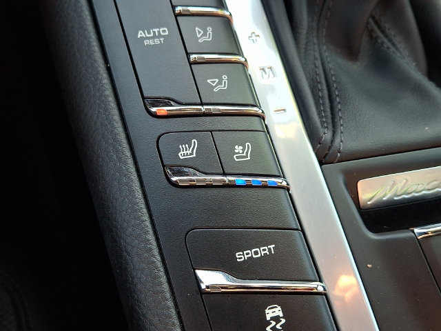 Used 2020 Porsche Macan S AWD/4WD image 24