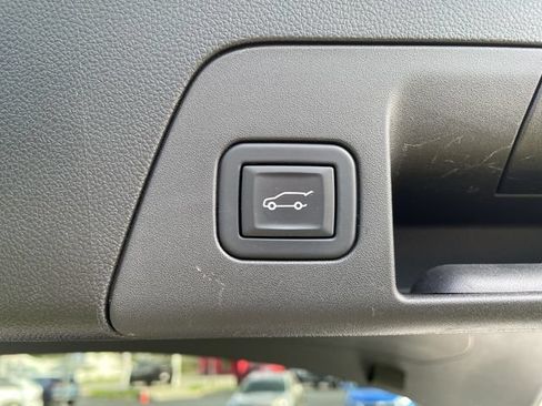 Used 2023 Buick Envision Essence FWD image 8