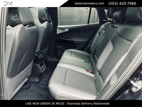Used 2024 Volkswagen ID.4 Pro S AWD/4WD image 23