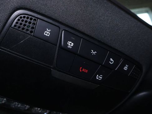 Used 2019 Mercedes-Benz E 300 4MATIC image 28