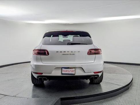 Used 2016 Porsche Macan Turbo image 7