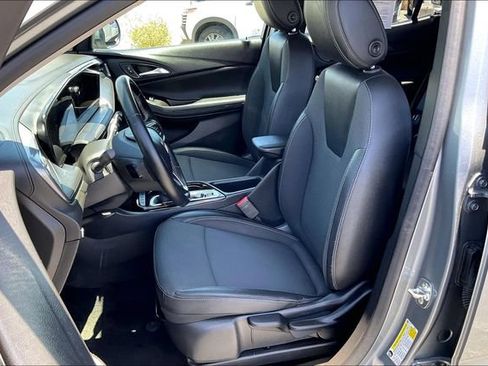 Used 2025 Buick Encore GX Preferred AWD/4WD image 24