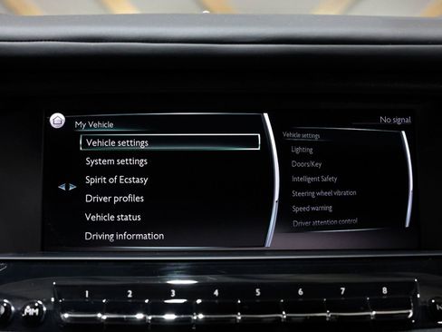 Used 2019 Rolls-Royce Cullinan image 25