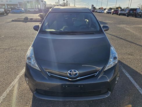 Used 2014 Toyota Prius V Three image 8