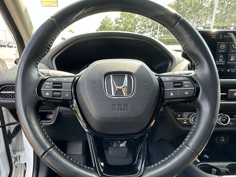 Used 2025 Honda HR-V EX-L image 6