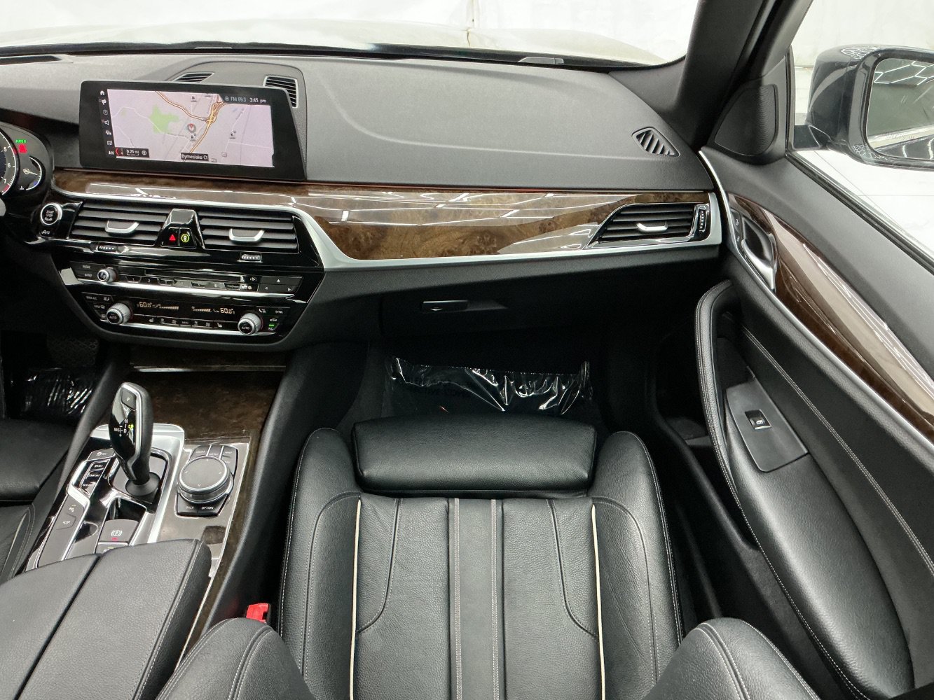 Used 2017 BMW 530i xDrive AWD/4WD image 29