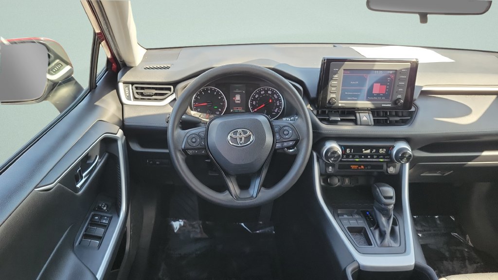 Used 2022 Toyota RAV4 XLE FWD image 11