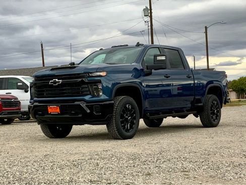 New 2026 Chevrolet Silverado 2500 Custom w/ Custom Value Package image 10